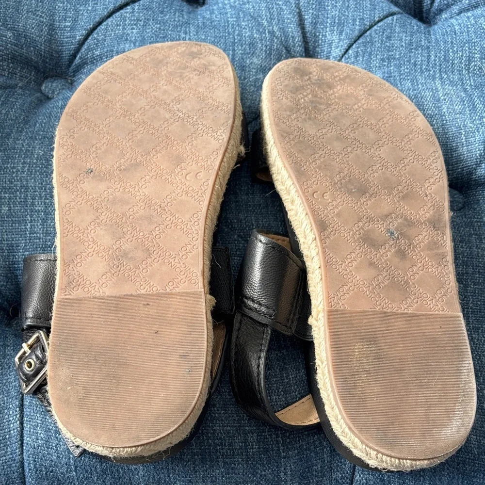 Vionic Black Lonny sandal size 8 - Picture 3 of 6